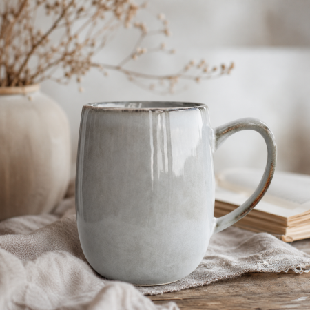 Steingut Tasse von Lene Bjerre Design